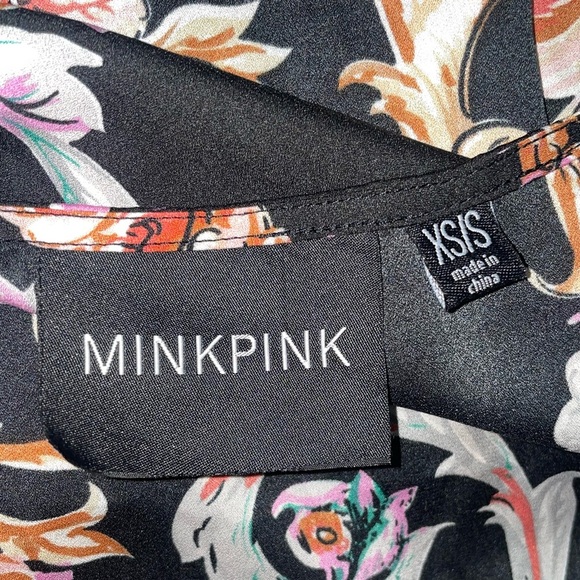 MINKPINK bohemian Floral Kimono Black and Pink XS/S. - Picture 2 of 7